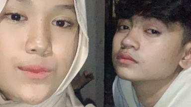 adik kaka mandi bareng sambil seks untung aja ga ketauan