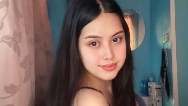 cewek ini udah capek kali di masukan kontol beragam macam