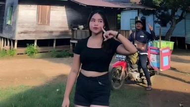 paksa kali janda satu ini sange mintak di masuk in di parkiran sampek kentut pepeknya