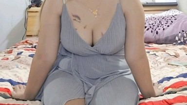 padahal masih potong buah buat rujal asik di gangguin aja sama pacar